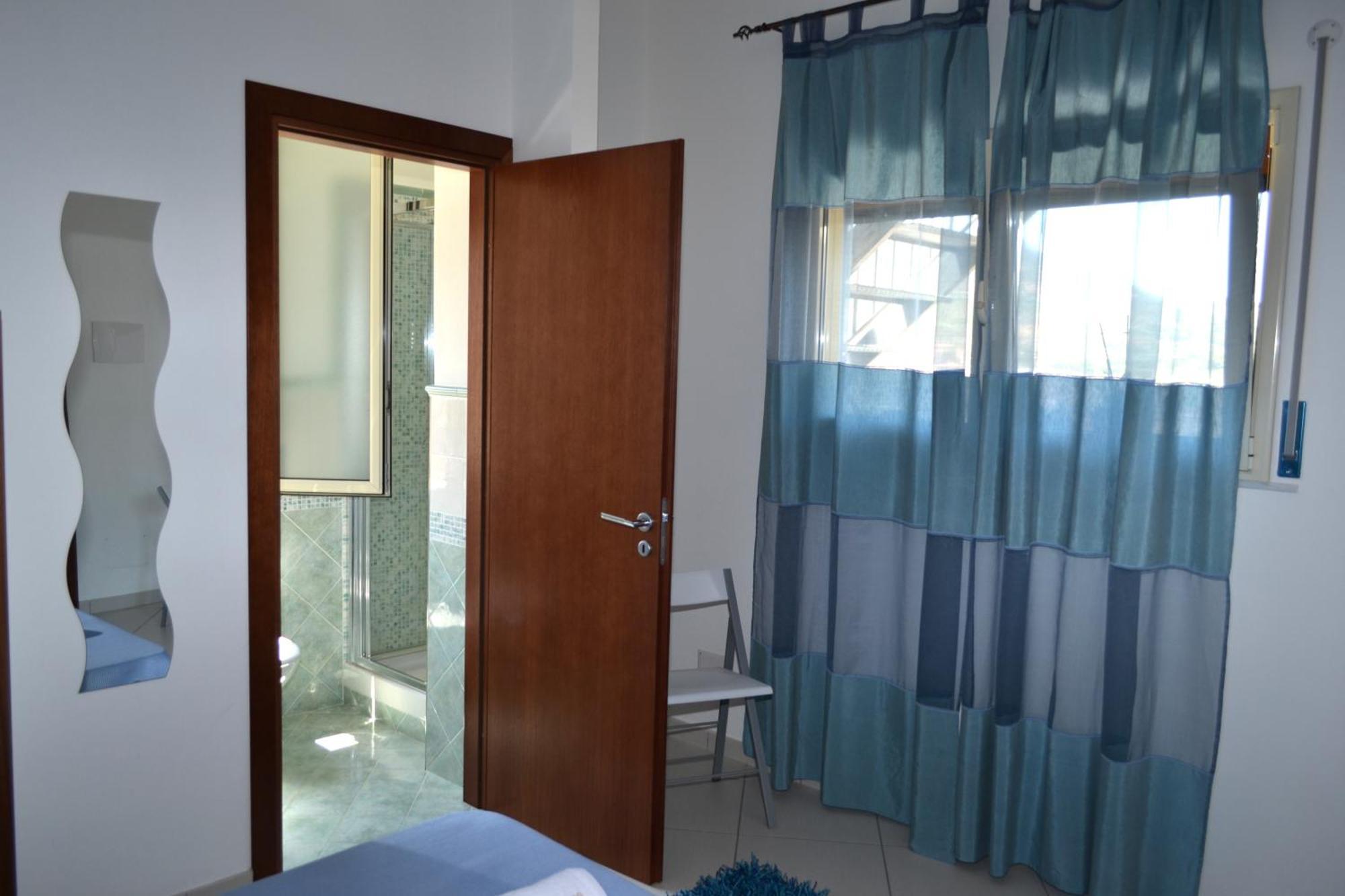 Scirocco Bed & Breakfast Cefalu Bilik gambar